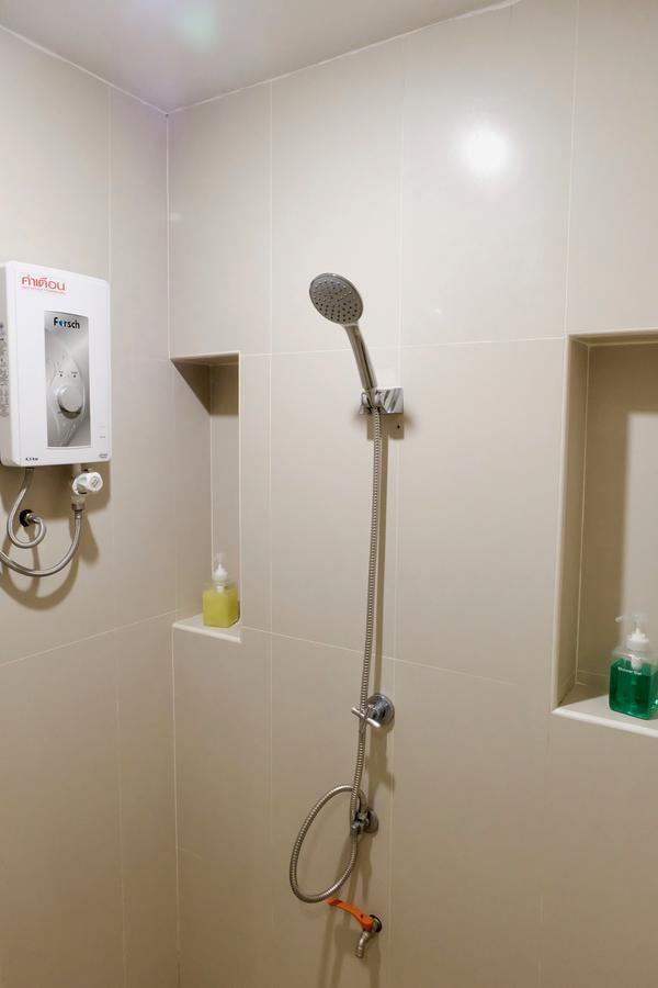 Dewyhouse Hostel Chiang Mai Ngoại thất bức ảnh